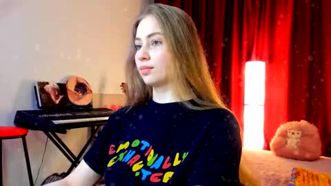 Ally    STREAMING ON TWITCH NOW Check my Twitter for updates online show from December 5, 8:10 pm