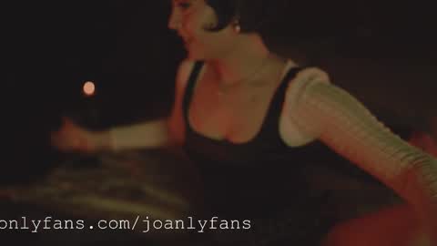 Joan online show from October 19, 7:49 pm