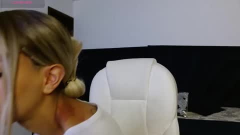 Peyton online show from January 13, 3:23 am