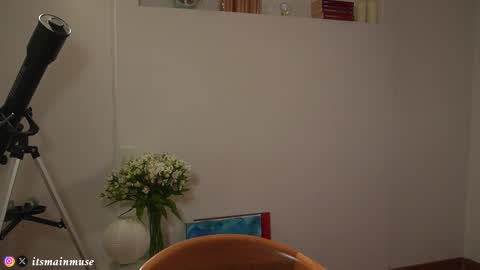 Iris online show from March 11, 11:51 pm