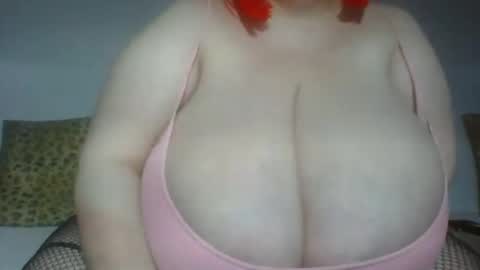 Snapshot of thekinkyangel chatting on December 13, 8:32 am Kinky Angel online show from December 13, 8:32 am