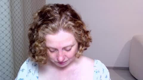 Ella online show from October 7, 6:56 pm