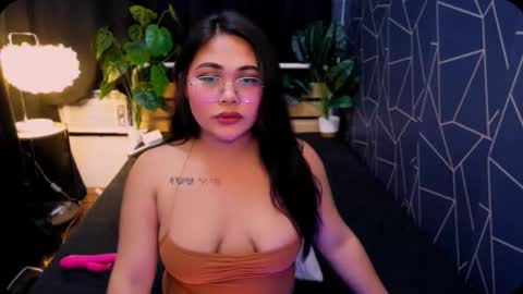 FRANCINE online show from January 9, 2:21 pm