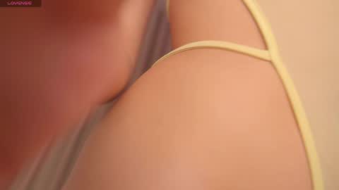    online show from April 18, 11:02 am