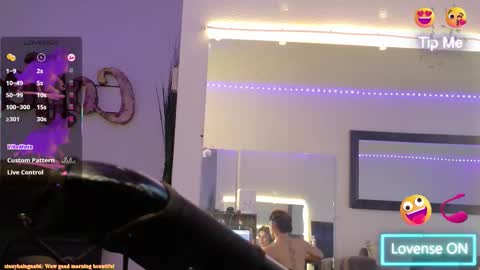 thetrinityyyy online show from November 14, 2:06 pm