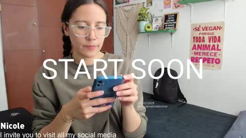 Nicole online show from February 18, 7:43 pm