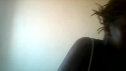 Snapshot of thick_eviey chatting on March 3, 11:03 am love online show from March 3, 11:03 am