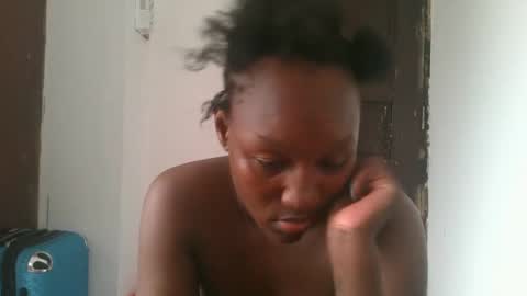 Snapshot of thick_jojo chatting on December 9, 7:39 am Call me Taliee online show from December 9, 7:39 am