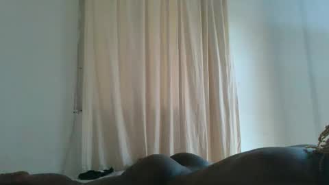 Snapshot of thick_jojo chatting on January 7, 3:12 pm Call me Taliee online show from January 7, 3:12 pm