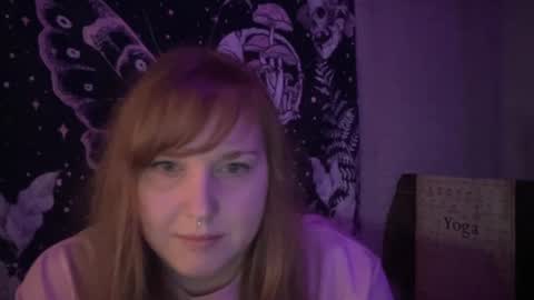 Snapshot of thickgingergoddess chatting on February 21, 11:21 pm Ariel online show from February 21, 11:21 pm