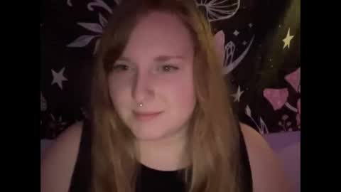 Snapshot of thickgingergoddess chatting on March 3, 5:16 am Ariel online show from March 3, 5:16 am