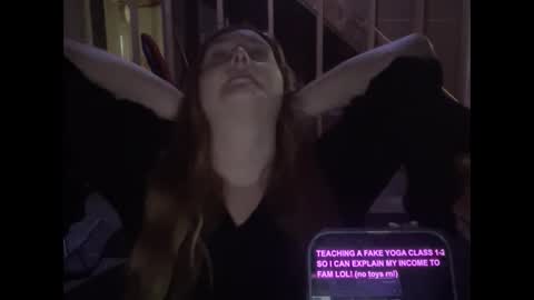 Snapshot of thickgingergoddess chatting on February 5, 6:04 pm Ariel online show from February 5, 6:04 pm