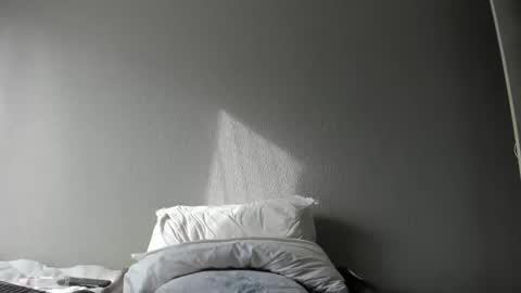 thickleeyanax online show from February 12, 5:15 am