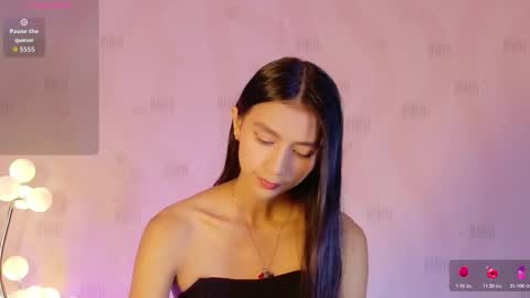 Eva  online show from March 18, 1:05 pm