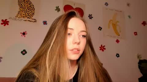Snapshot of thisisamelia chatting on October 5, 4:34 pm Amelia shows on mondays fridays and sundays if anything changes im giving updates on my fansly online show from October 5, 4:34 pm