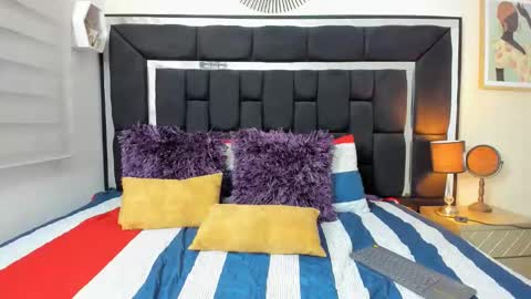 thriana online show from April 18, 2:36 am