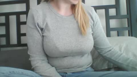 thrillho89 online show from June 7, 3:35 am