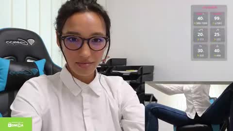 tia_j online show from September 25, 2:49 pm