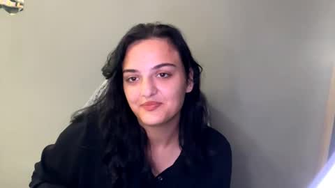 Snapshot of tiameakin chatting on October 9, 7:56 am Mary online show from October 9, 7:56 am