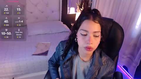 Snapshot of tiana_scot chatting on October 20, 12:30 pm LIA online show from October 20, 12:30 pm