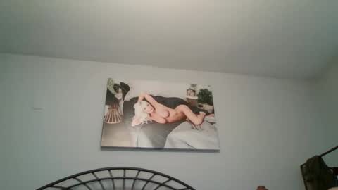 ticklemepink696969 online show from March 5, 7:17 pm