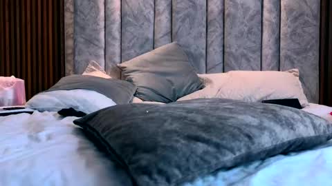 Tiff3 online show from March 26, 9:49 pm