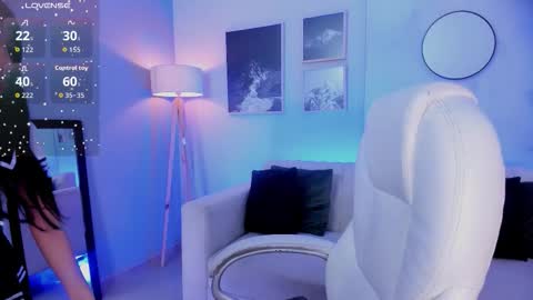 tiffany_low online show from November 3, 3:27 pm