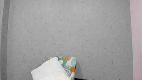 tiffany_mendez online show from October 27, 12:01 pm