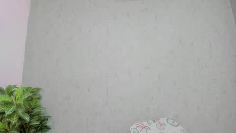 tiffany_mendez online show from November 24, 12:07 pm