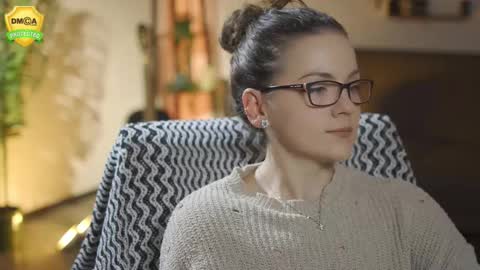 tiffanyriox online show from January 7, 1:53 am