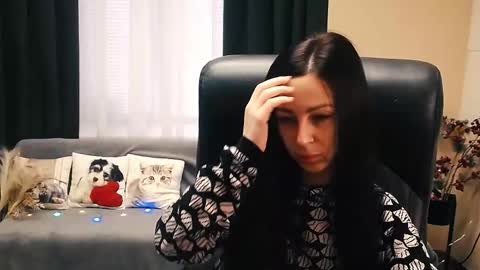 Luisa online show from October 27, 9:05 am