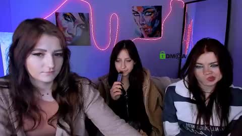 tina online show from February 1, 8:18 pm