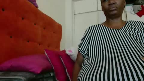 tinagiant online show from January 17, 9:17 am