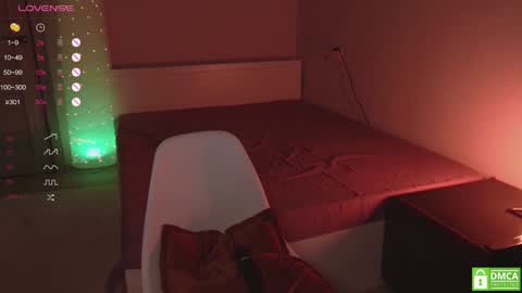 Polly online show from December 20, 7:07 pm