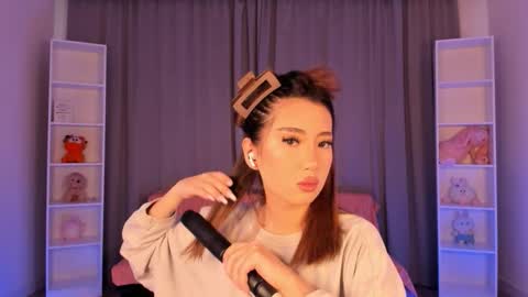 Tina online show from December 18, 6:40 am