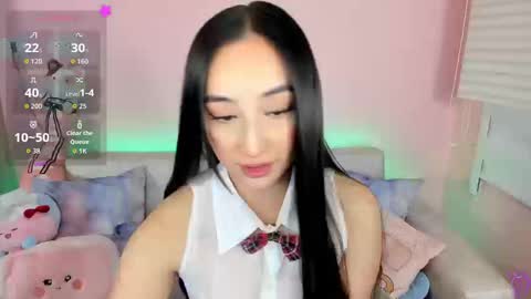 tiny_cora online show from March 11, 4:31 pm