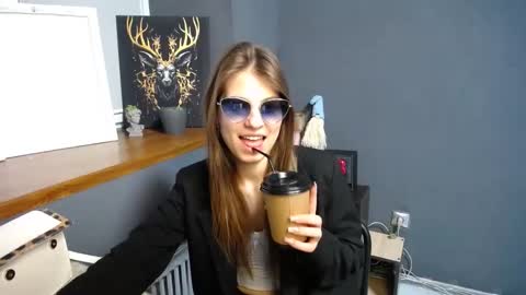 Gloria online show from March 10, 7:22 am