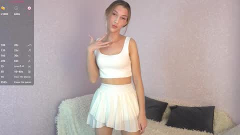 Lily online show from October 10, 7:35 am