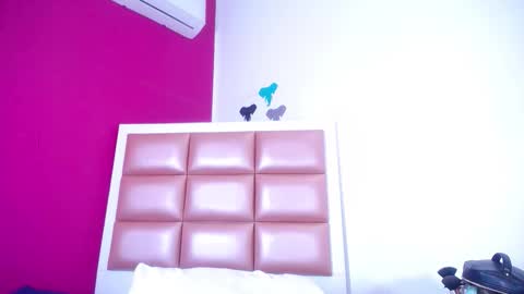 tiny_sarah1 online show from October 23, 5:08 pm