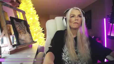 stage Kylie Sinner  brand CLITBAIT online show from February 20, 6:19 am