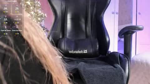 titioneloveee online show from January 12, 5:12 am