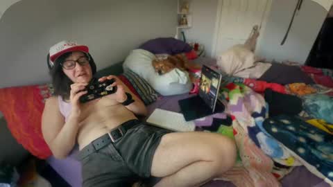 Snapshot of tomboy_titties chatting on September 27, 6:26 pm tomboy_titties online show from September 27, 6:26 pm