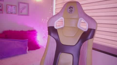 Blue  online show from March 18, 4:45 pm