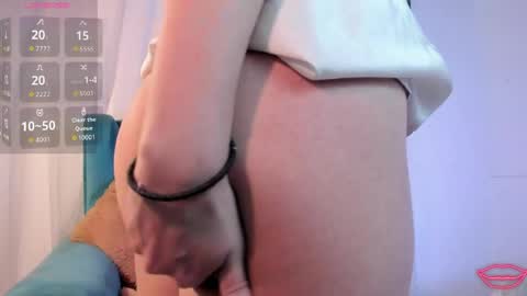 tori_just online show from May 12, 2:35 pm