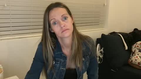 Tori Ryann online show from December 24, 3:27 am