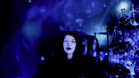 toxicdomme online show from March 18, 7:08 pm