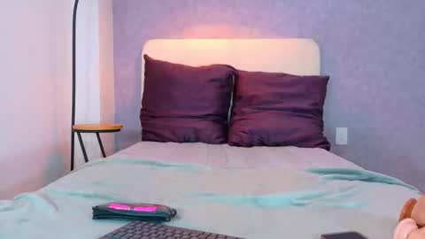 tracielowe_w online show from February 16, 7:36 pm