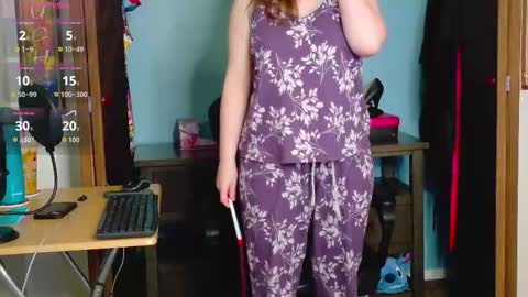 TreeJeanne online show from November 12, 2:20 am