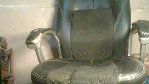 Triciatinah  online show from May 1, 10:29 am