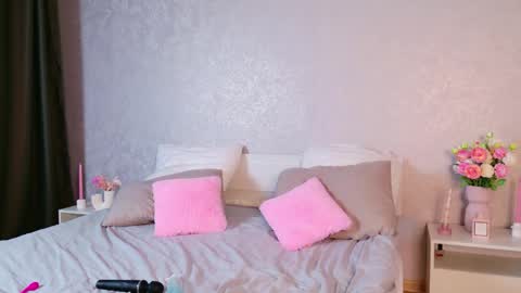 trinnity_sweet online show from September 27, 6:48 pm